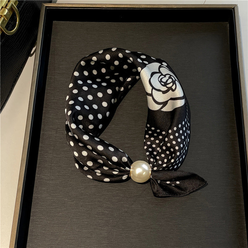 🧣 Halsband med magnetlås och mönstrad scarf: Elegant 2-i-1-scarf med tryck! ✨