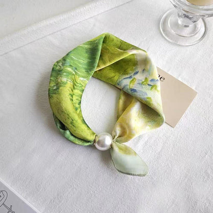 🧣 Halsband med magnetlås och mönstrad scarf: Elegant 2-i-1-scarf med tryck! ✨