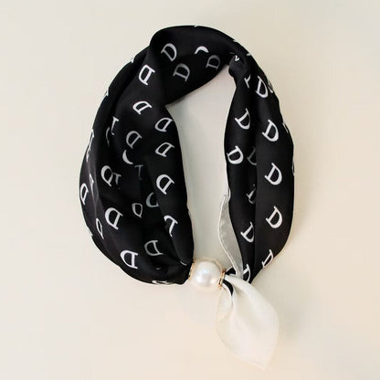 🧣 Halsband med magnetlås och mönstrad scarf: Elegant 2-i-1-scarf med tryck! ✨