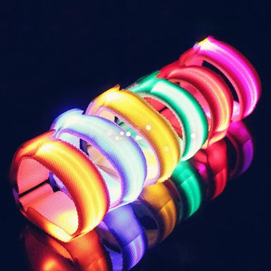 LED-benremmar för häst – 4-pack | Knappcellsbatteri för nattridning ✨